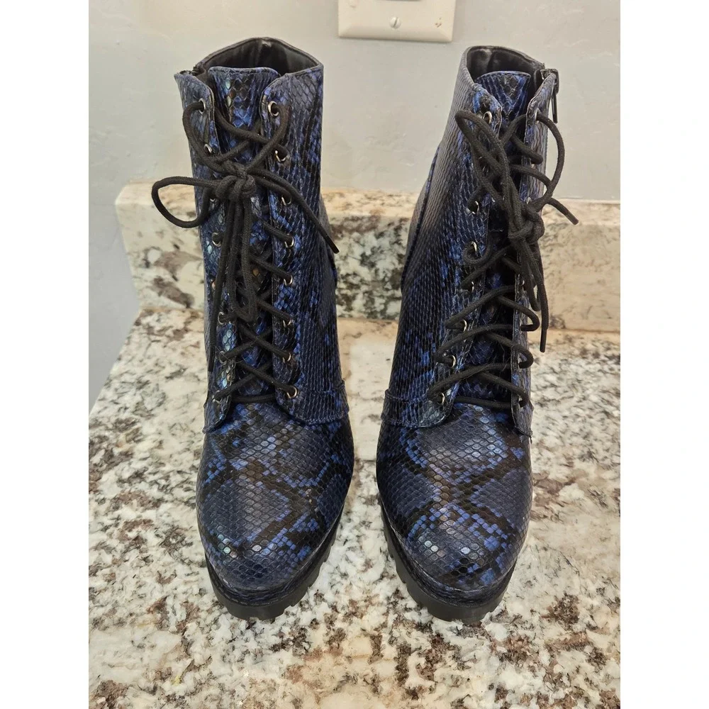 Vintage Blue Snakeskin Platform Ankle Boots Lace Up Block Heel Lug Sole Size 10